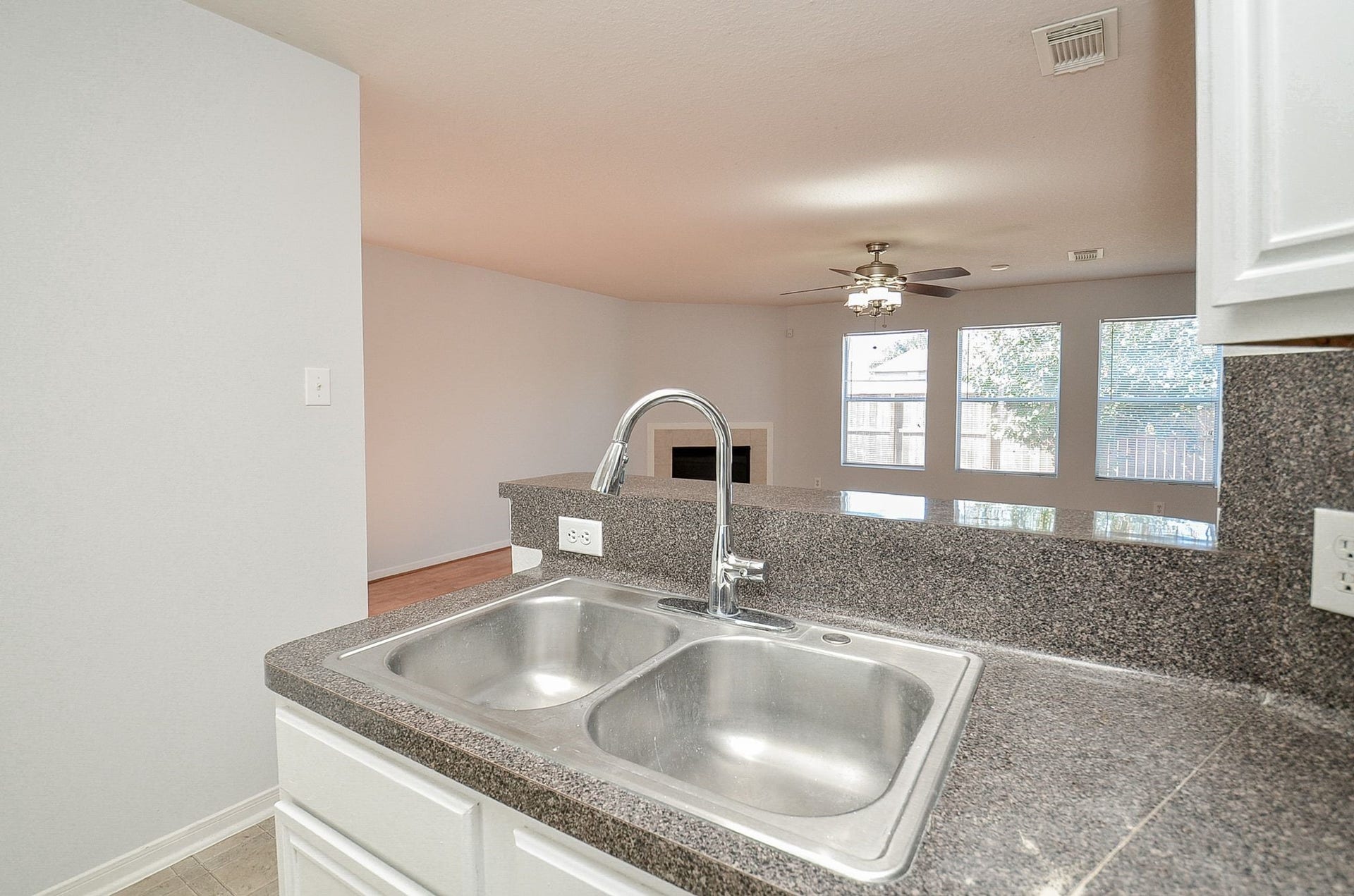 10919 Maple Bough Lane, Houston, TX 77067 10919 Maple Bough Lane, Houston, TX 77067