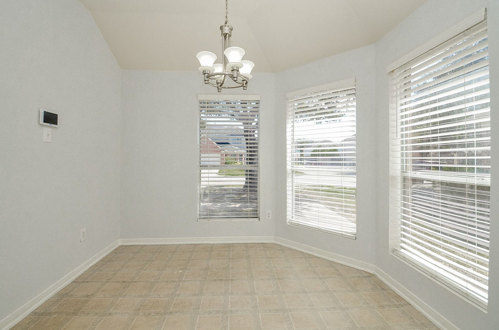 10919 Maple Bough Lane, Houston, TX 77067 10919 Maple Bough Lane, Houston, TX 77067