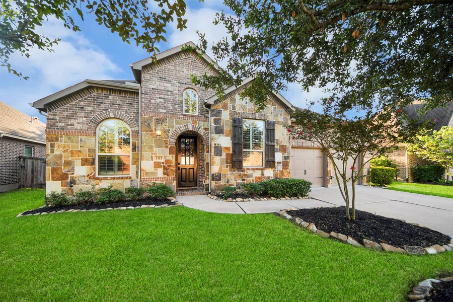 Property photo for 3115 Currant Drive, Manvel, TX