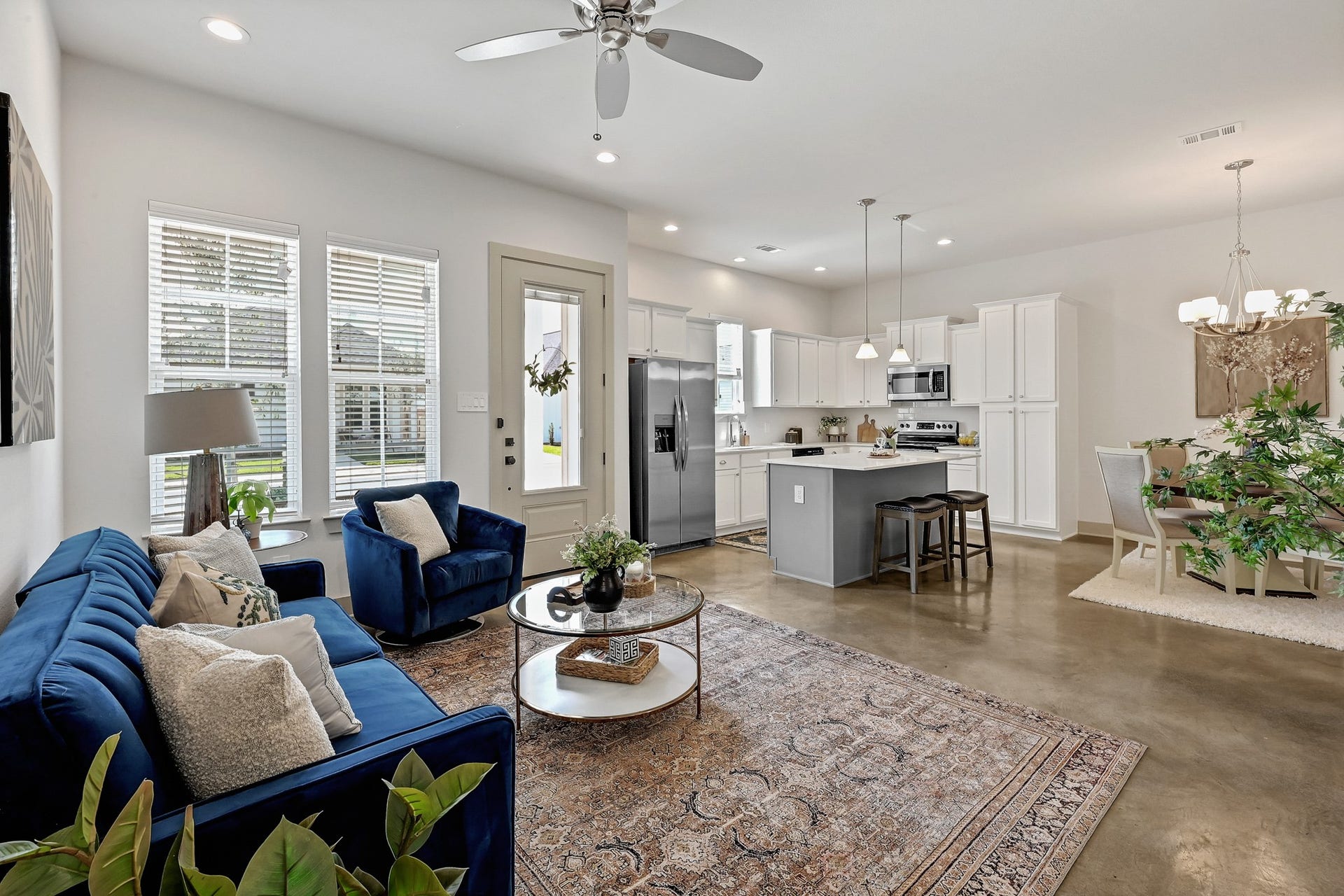 33455 Buckshot Lane, #3, Magnolia, TX 77354 Spacious living area! Soaring ceilings, stained concrete floors, stainless steel appliances!
Model Home.