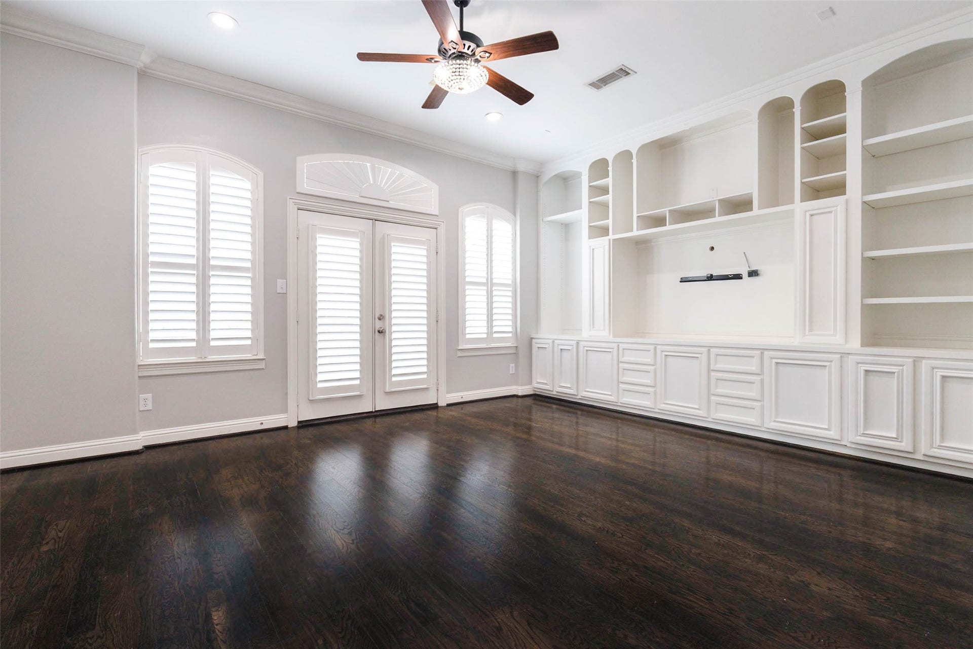 This Living Room large enough to fix a HUGE TV and Couch so that you can enjoy every football game and movie night.