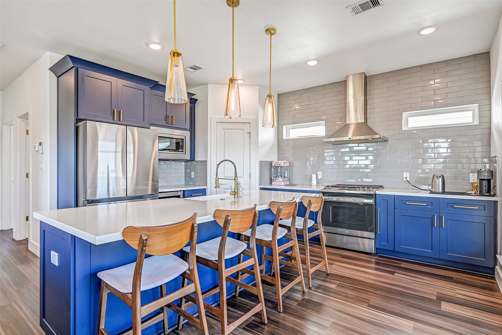 3627 Niko Court, Galveston, TX 77554 3627 Niko Court, Galveston, TX 77554