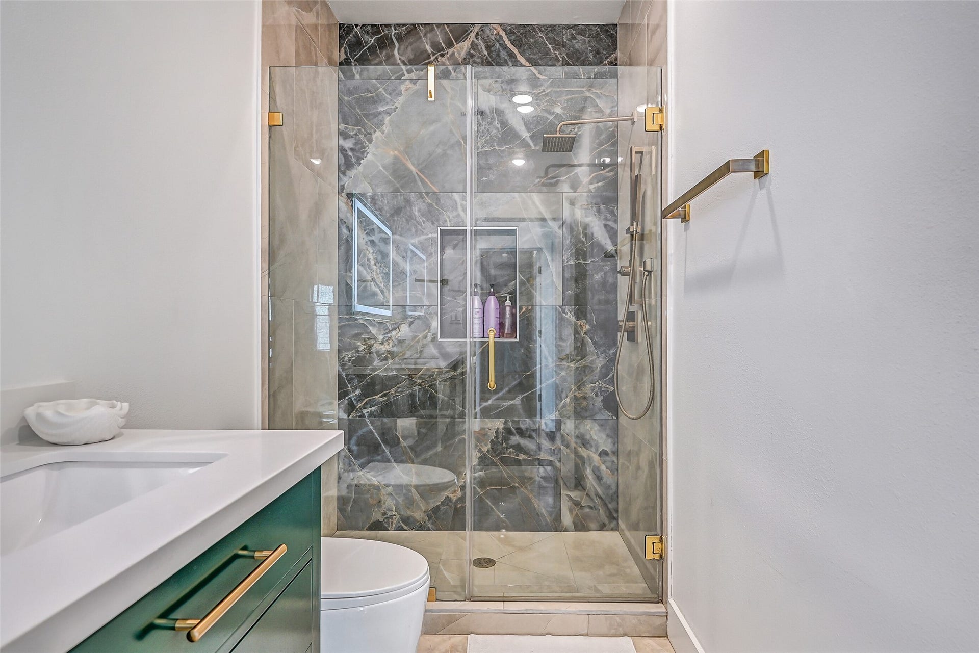 3627 Niko Court, Galveston, TX 77554 3627 Niko Court, Galveston, TX 77554