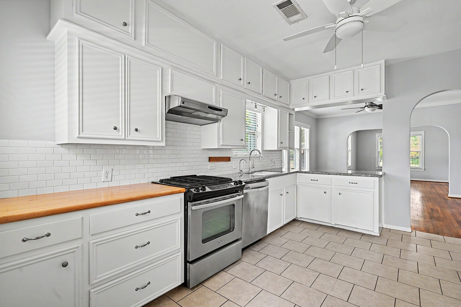 Generous countertop and cabinet space keeps cookware organized while providing plenty of room for meal prep.