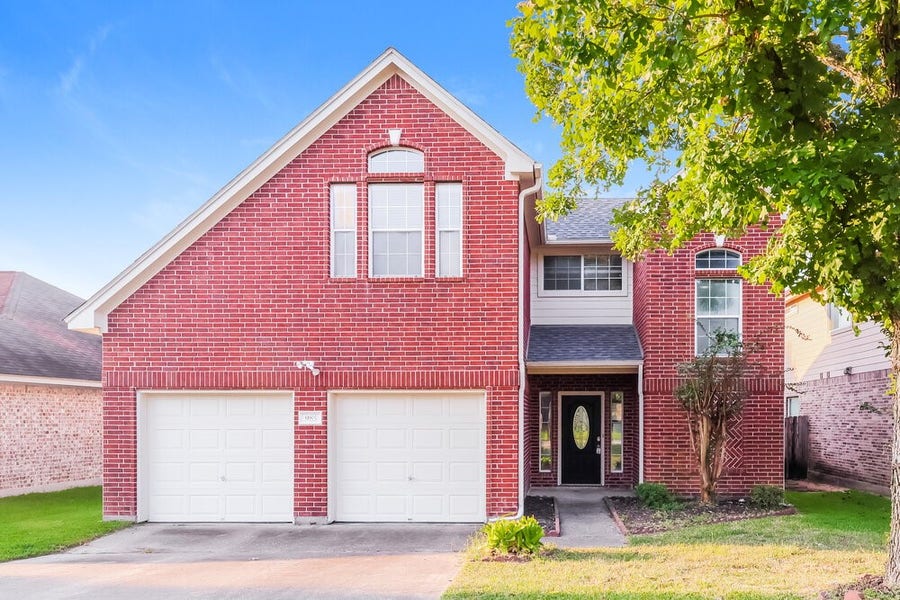 Property photo for 985 Oak Falls Drive, Conroe, TX
