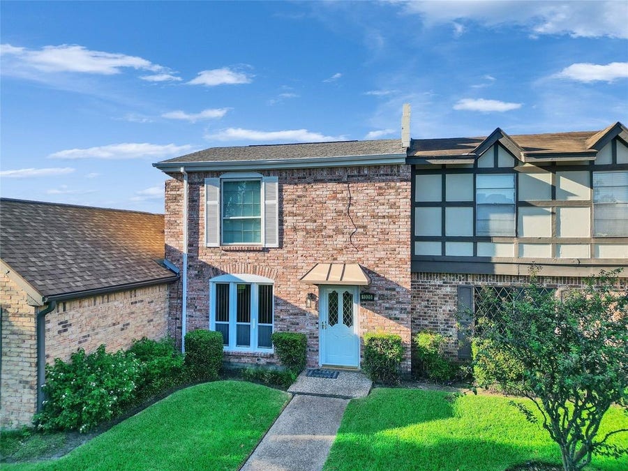 Property photo for 1320 Town Circle, #1, Baytown, TX