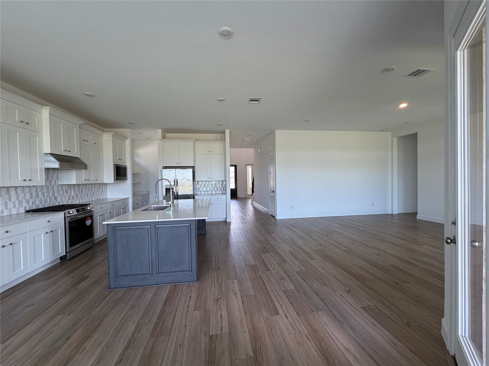 31303 Granary Hollow Drive, Fulshear, TX 77441 31303 Granary Hollow Drive, Fulshear, TX 77441