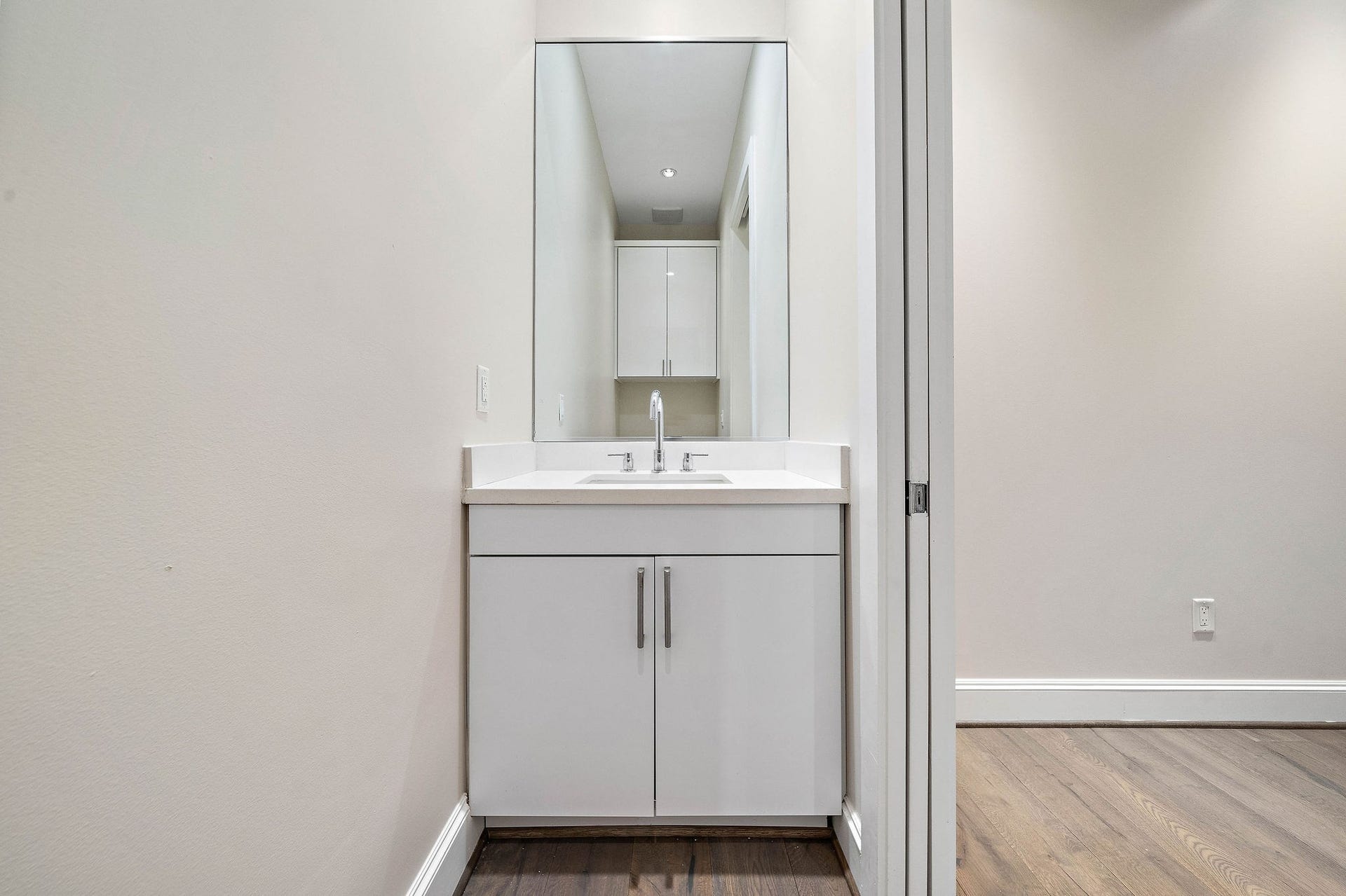 1409 Post Oak Boulevard, #1602, Houston, TX 77056 1409 Post Oak Boulevard, #1602, Houston, TX 77056