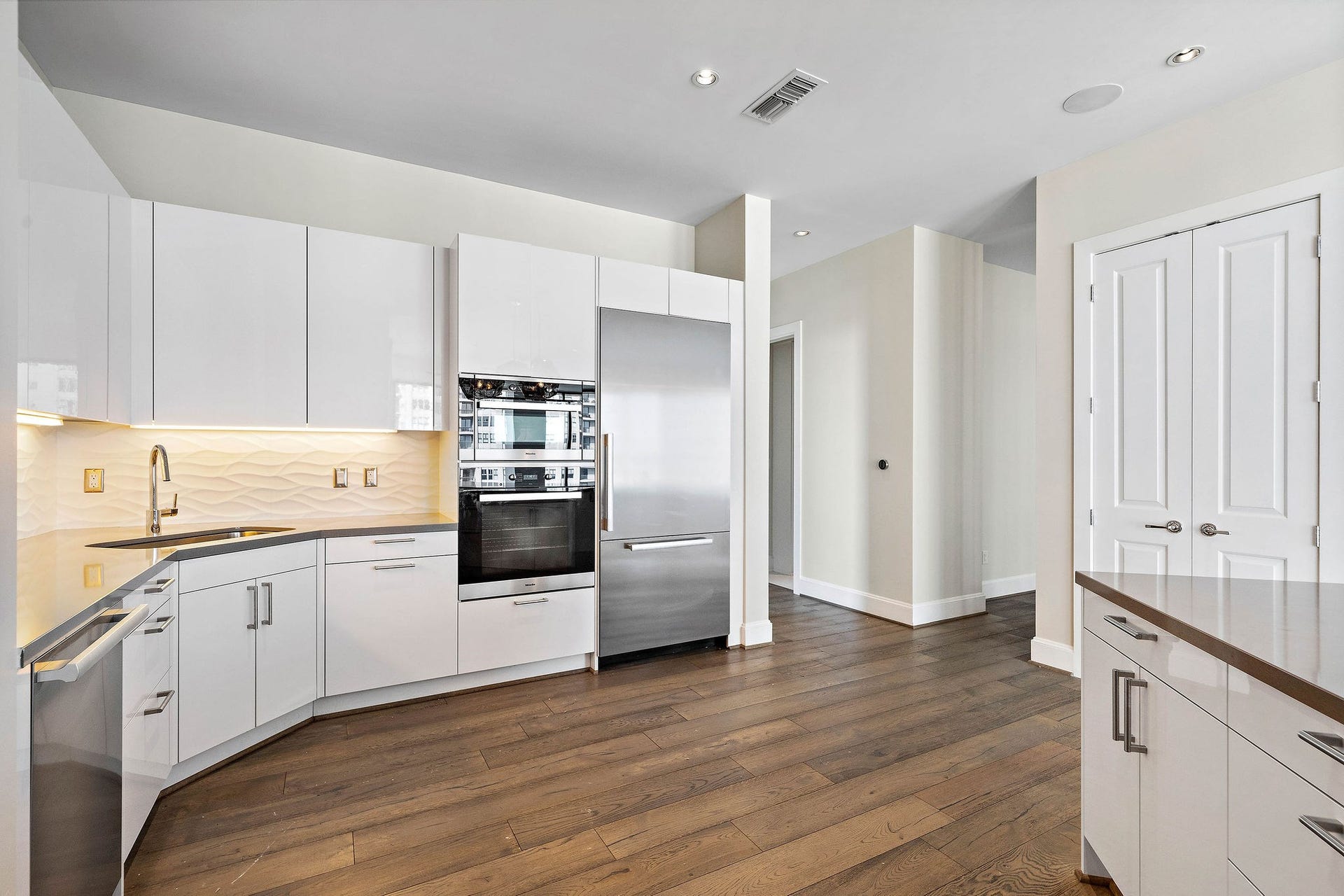 1409 Post Oak Boulevard, #1602, Houston, TX 77056 1409 Post Oak Boulevard, #1602, Houston, TX 77056
