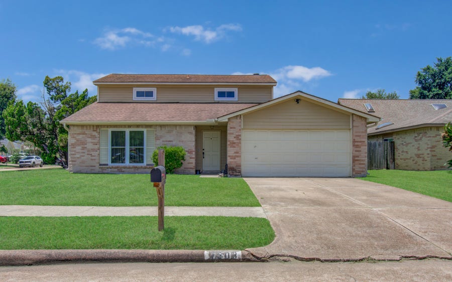 Property photo for 7503 Wovenwood Lane, Houston, TX