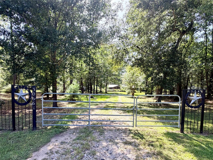 Property photo for 30661 Walnut Ridge Drive, Waller, TX