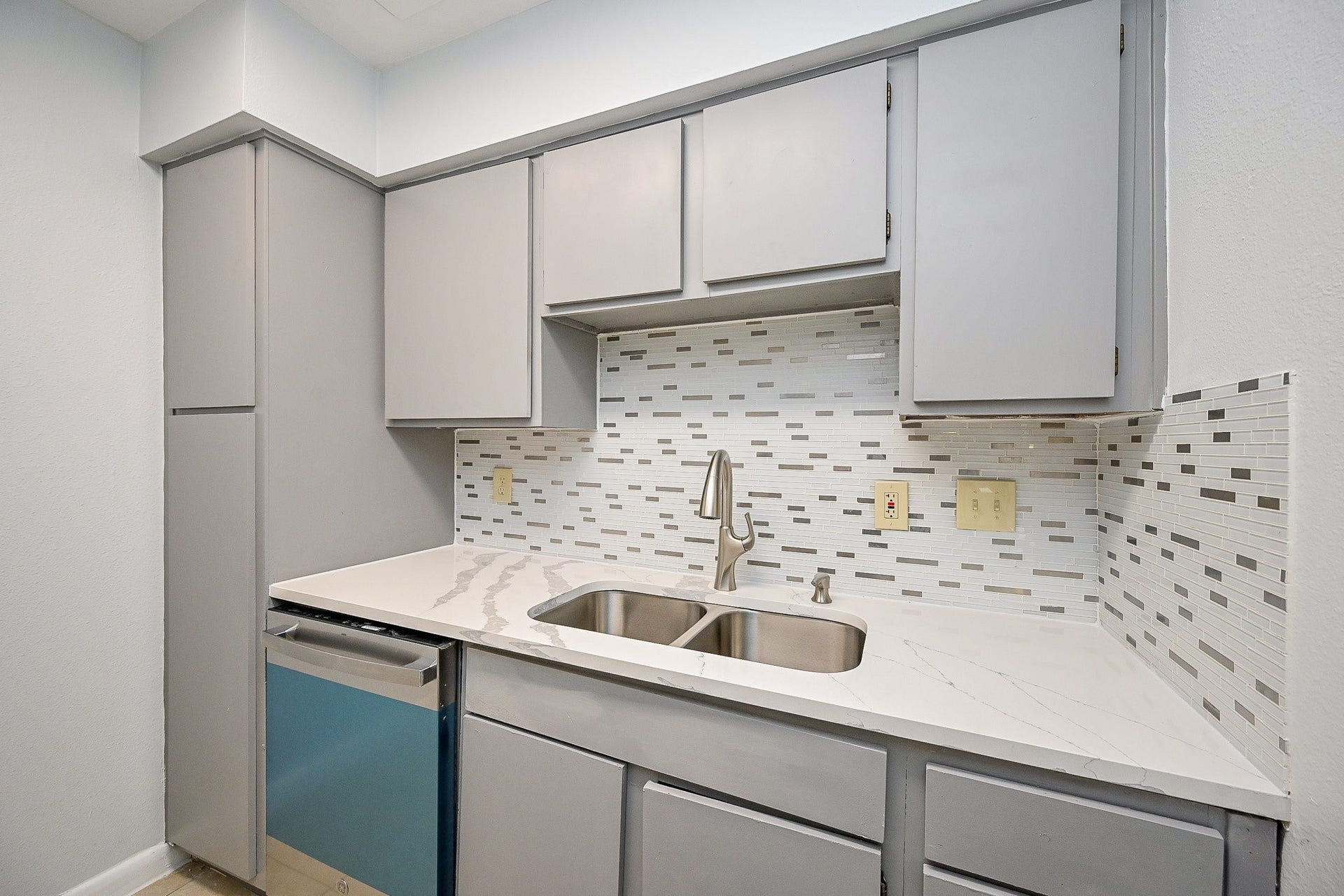 8427 Hearth Drive Drive, #2, Houston, TX 77054 8427 Hearth Drive Drive, #2, Houston, TX 77054