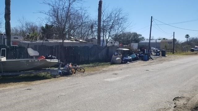 903 11th Street, San Leon, TX 77539 903 11th Street, San Leon, TX 77539