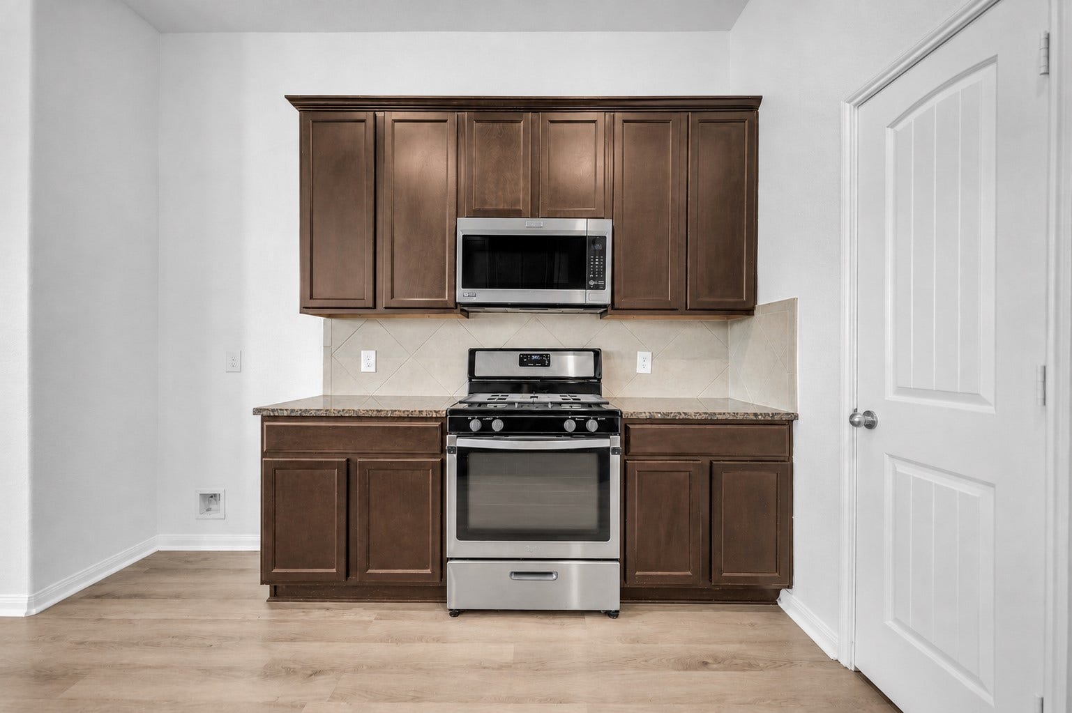 4707 Waukegan Road, Conroe, TX 77306 It equipped with stainless steel appliances, providing the essentials to make everyday meal preparation convenient and efficient.