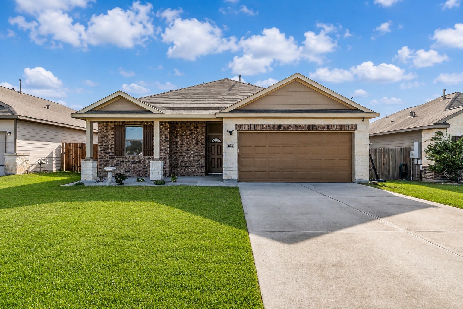 4707 Waukegan Road, Conroe, TX 77306 4707 Waukegan Road, Conroe, TX 77306