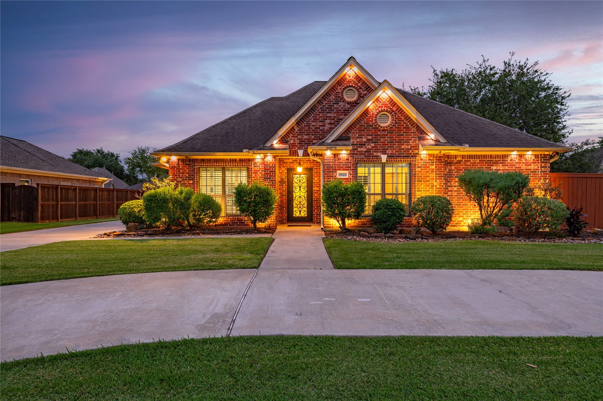 4223 Bolton Avenue, Santa Fe, TX 77510 Welcome to Castle Estates, a family-friendly, deed-restricted neighborhood established in 1996, nestled in the charming small town of Santa Fe, TX.