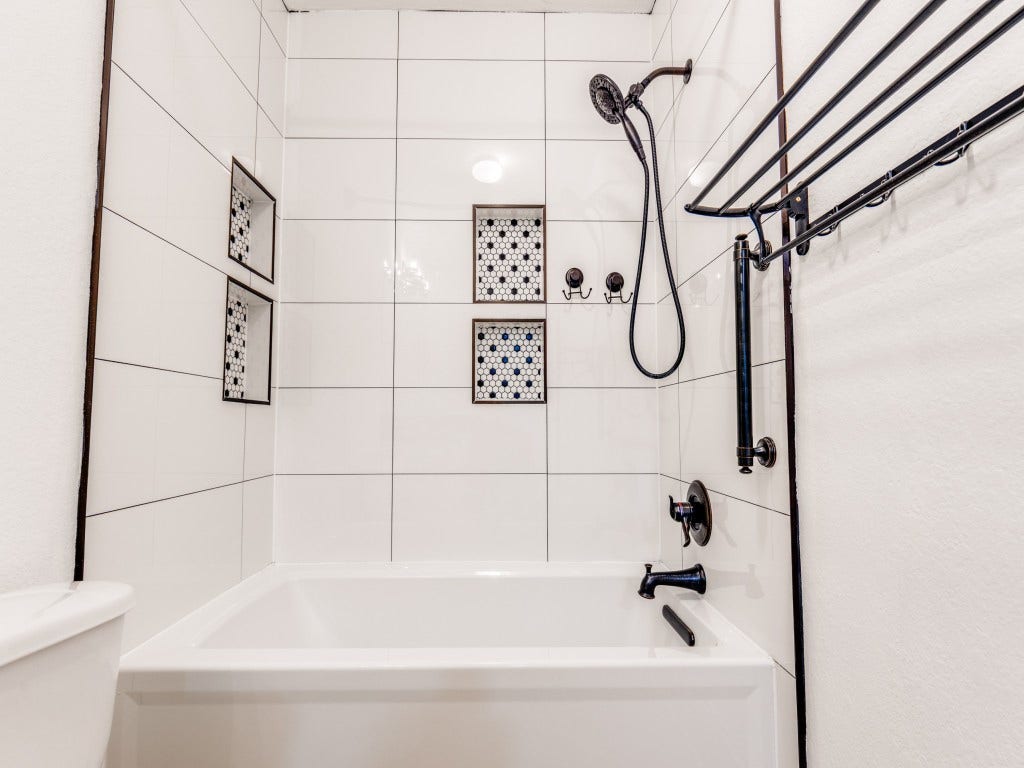 2811 Princeton Street, Houston, TX 77009 2811 Princeton Street, Houston, TX 77009
