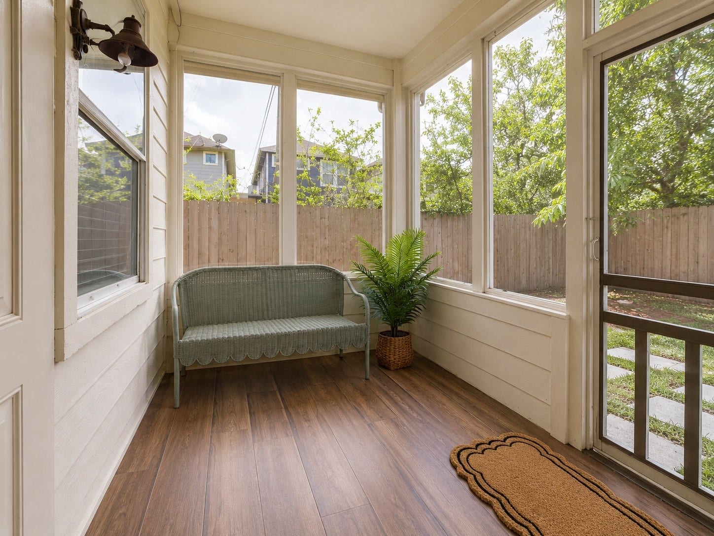 2811 Princeton Street, Houston, TX 77009 Enjoy your morning coffee on the cozy screened in back porch.