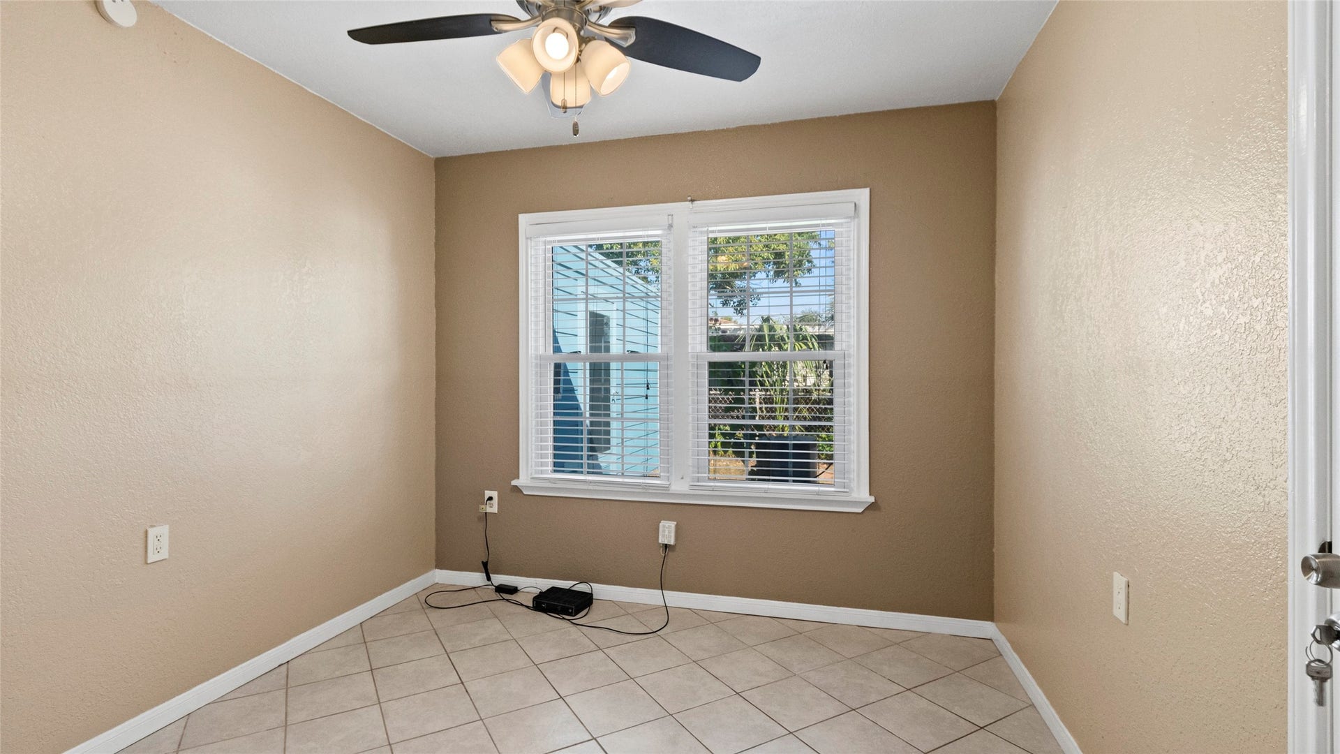 107 BONITA Avenue, Galveston, TX 77550