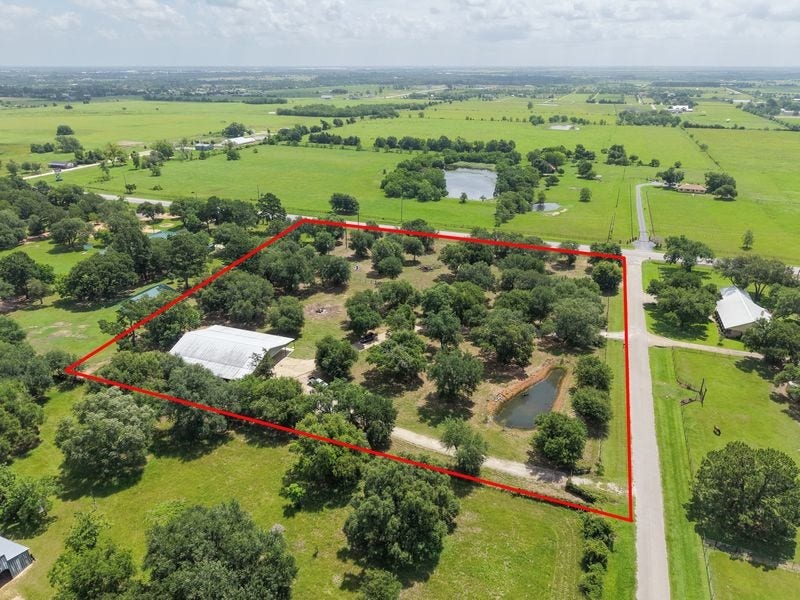 Property photo for 32956 Londonderry Drive, Waller, TX