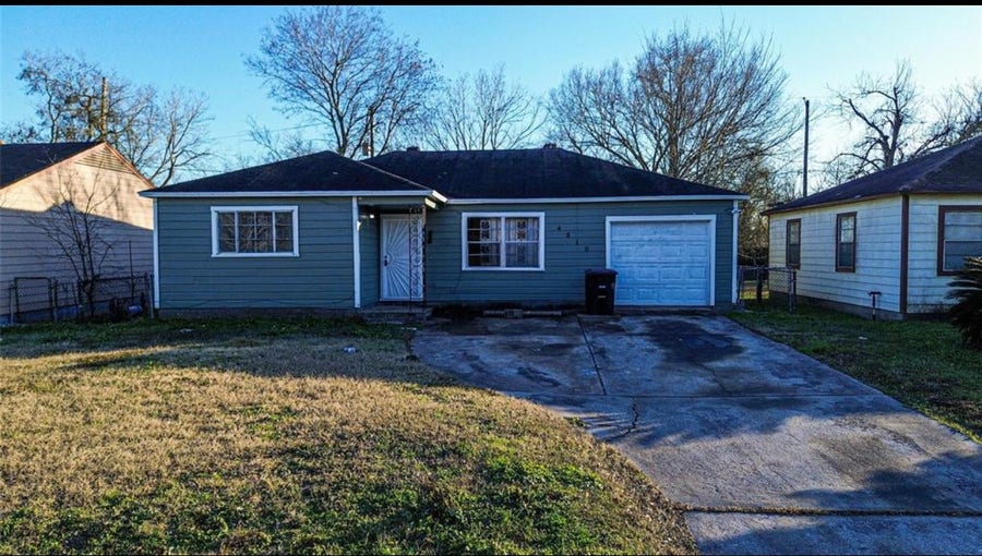 Property photo for 4810 Scenic Drive, Houston, TX