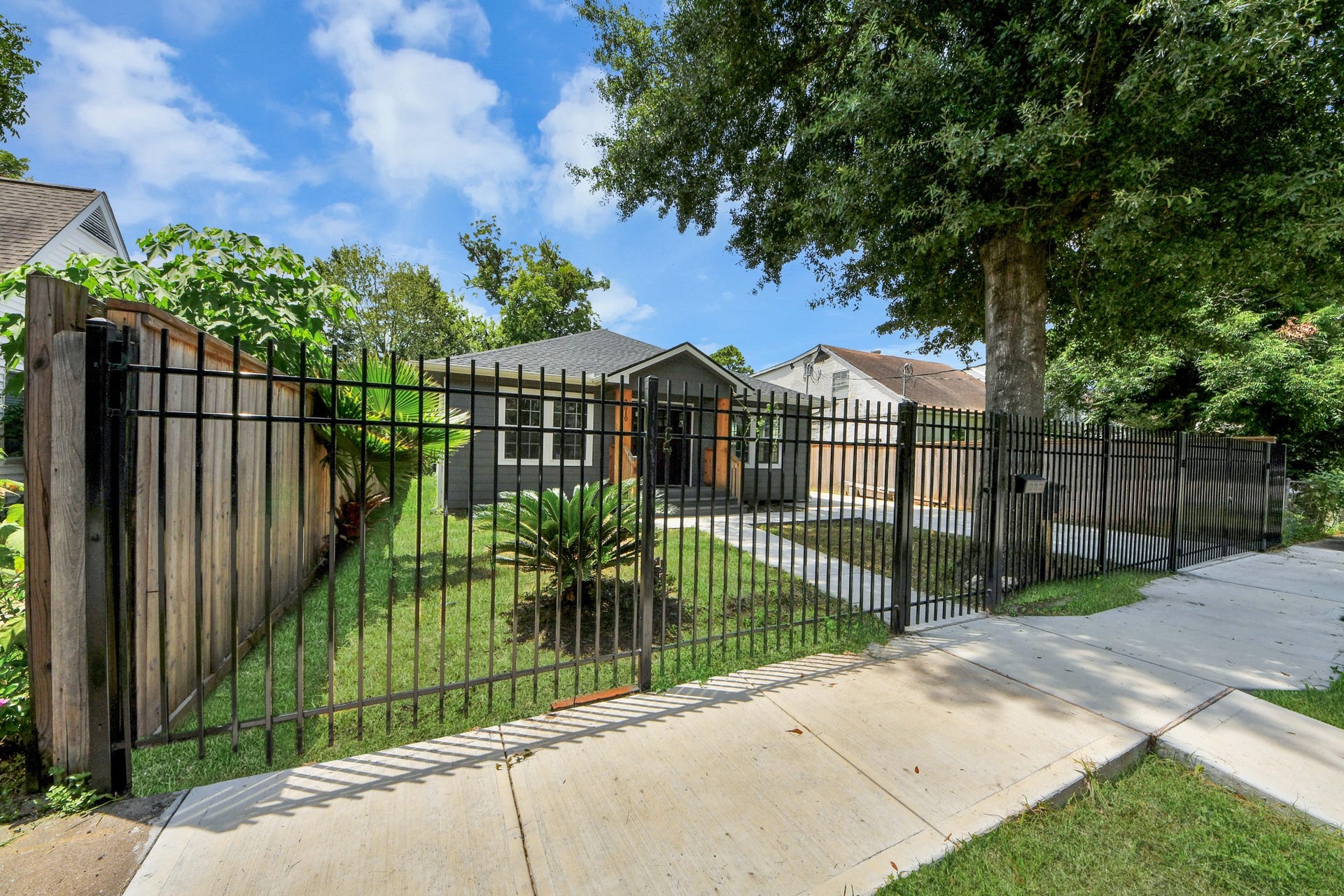 7010 Kernel Street, Houston, TX 77087 7010 Kernel Street, Houston, TX 77087