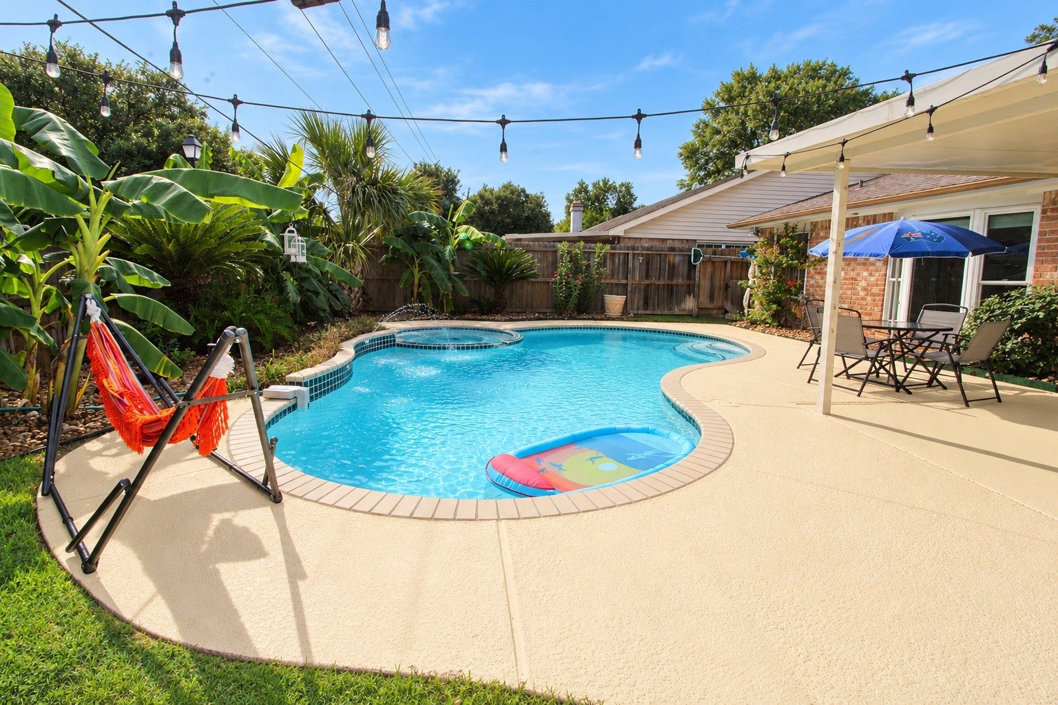 13767 Greywood Drive, Sugar Land, TX 77498 Another view of the private pool