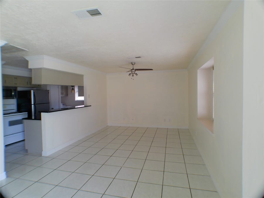 Property photo for 6350 Crestside Drive, Pasadena, TX