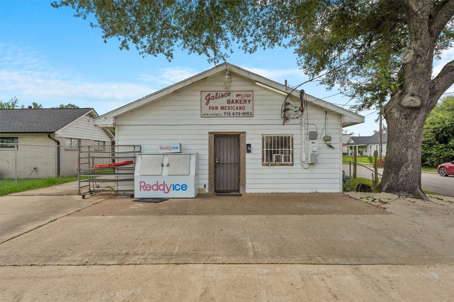 Property photo for 2915 Kashmere Street, Houston, TX