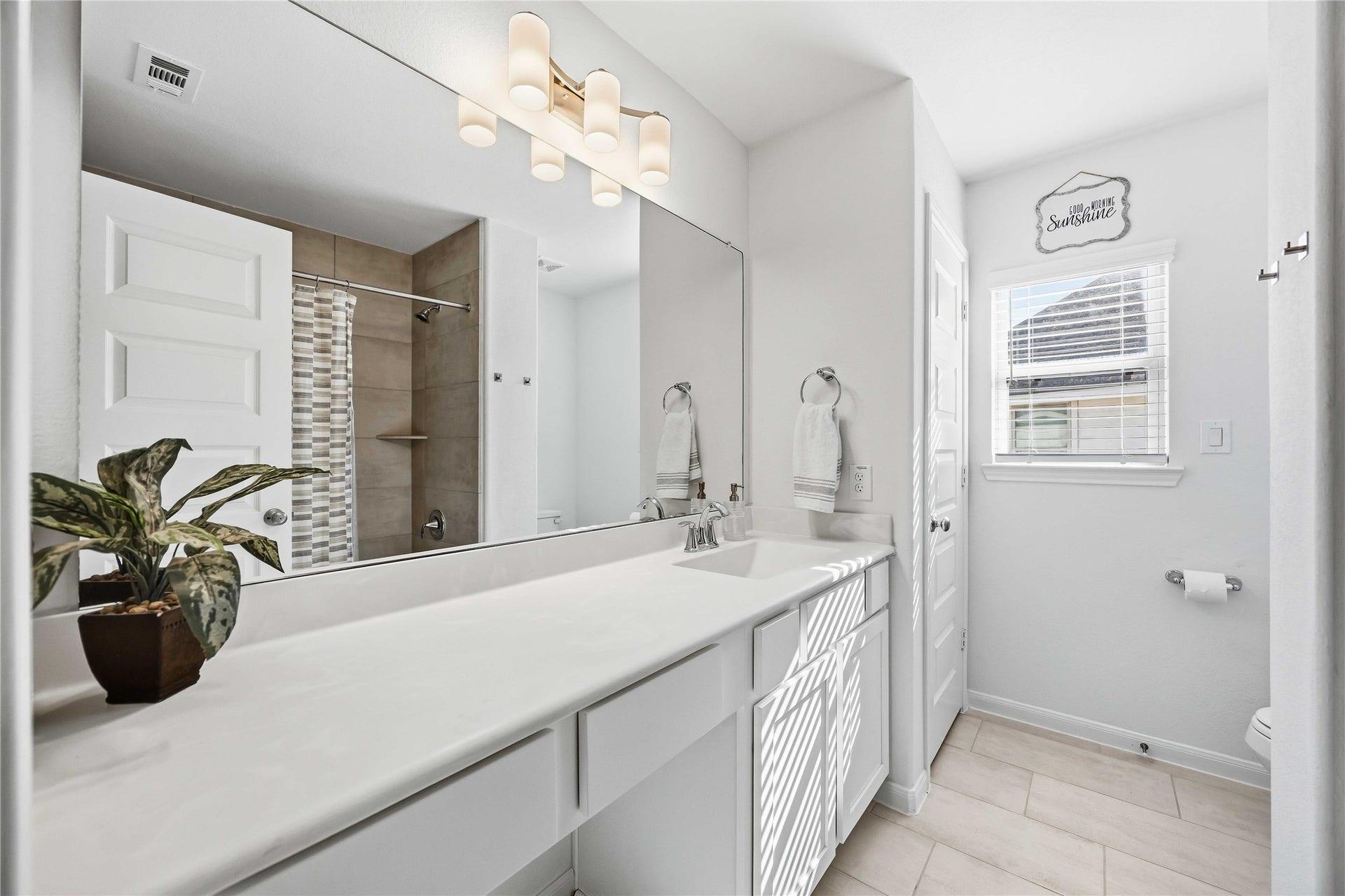 7703 Willow Forest Lane, Richmond, TX 77469 7703 Willow Forest Lane, Richmond, TX 77469