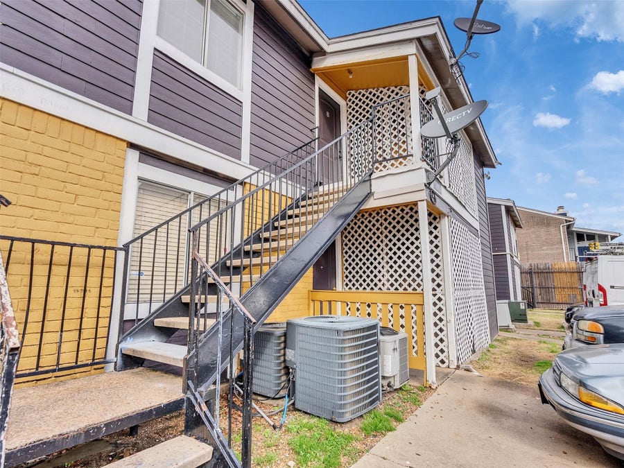 Property photo for 12658 Ashford Meadow Drive, #B, Houston, TX