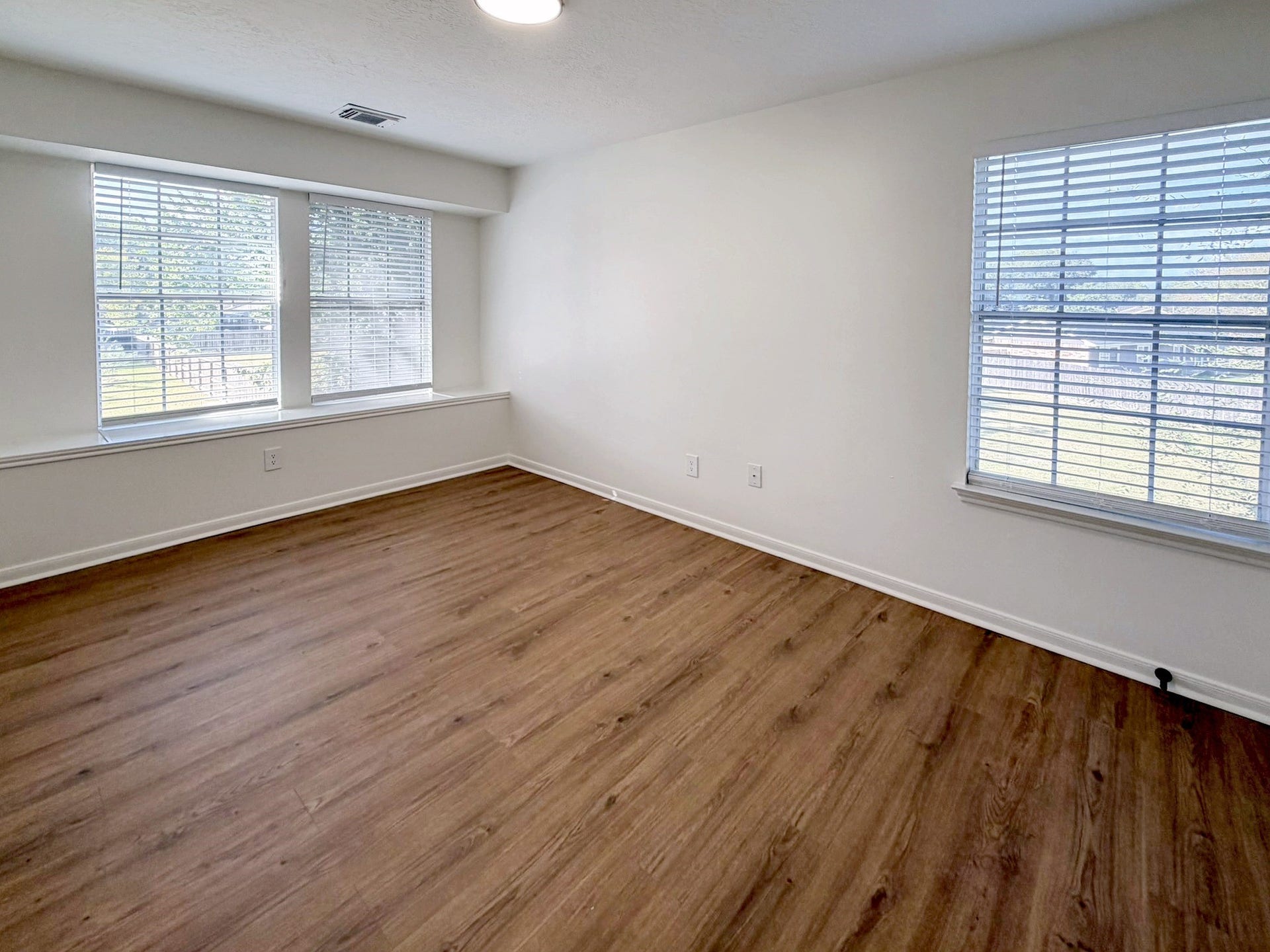 2002 Monticello Court, League City, TX 77573 2002 Monticello Court, League City, TX 77573