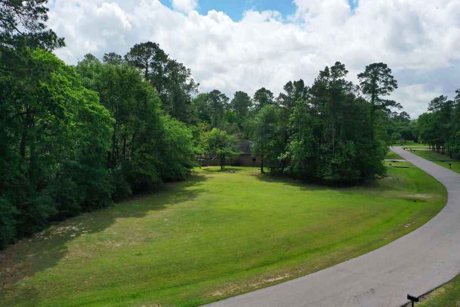Property photo for 27010 Bridleway Circle, Magnolia, TX
