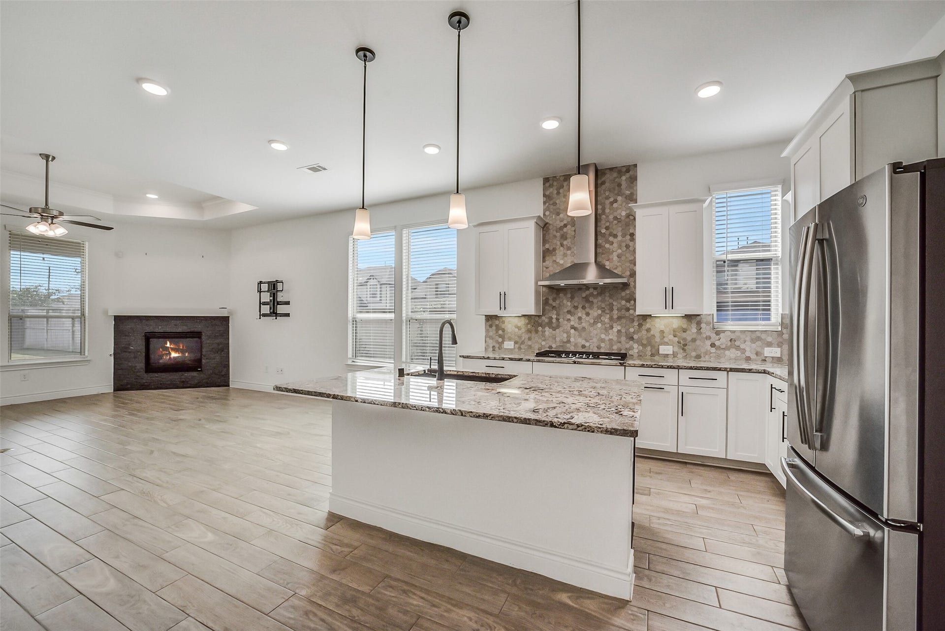 7106 Bur Oak Bend Way, Katy, TX 77493 7106 Bur Oak Bend Way, Katy, TX 77493
