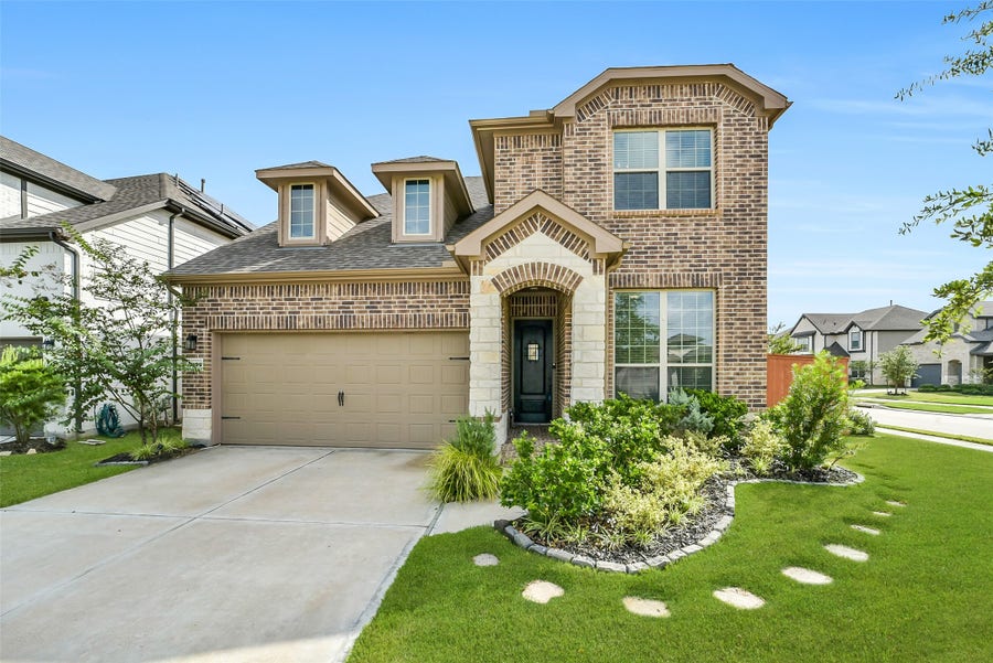 Property photo for 7106 Bur Oak Bend Way, Katy, TX