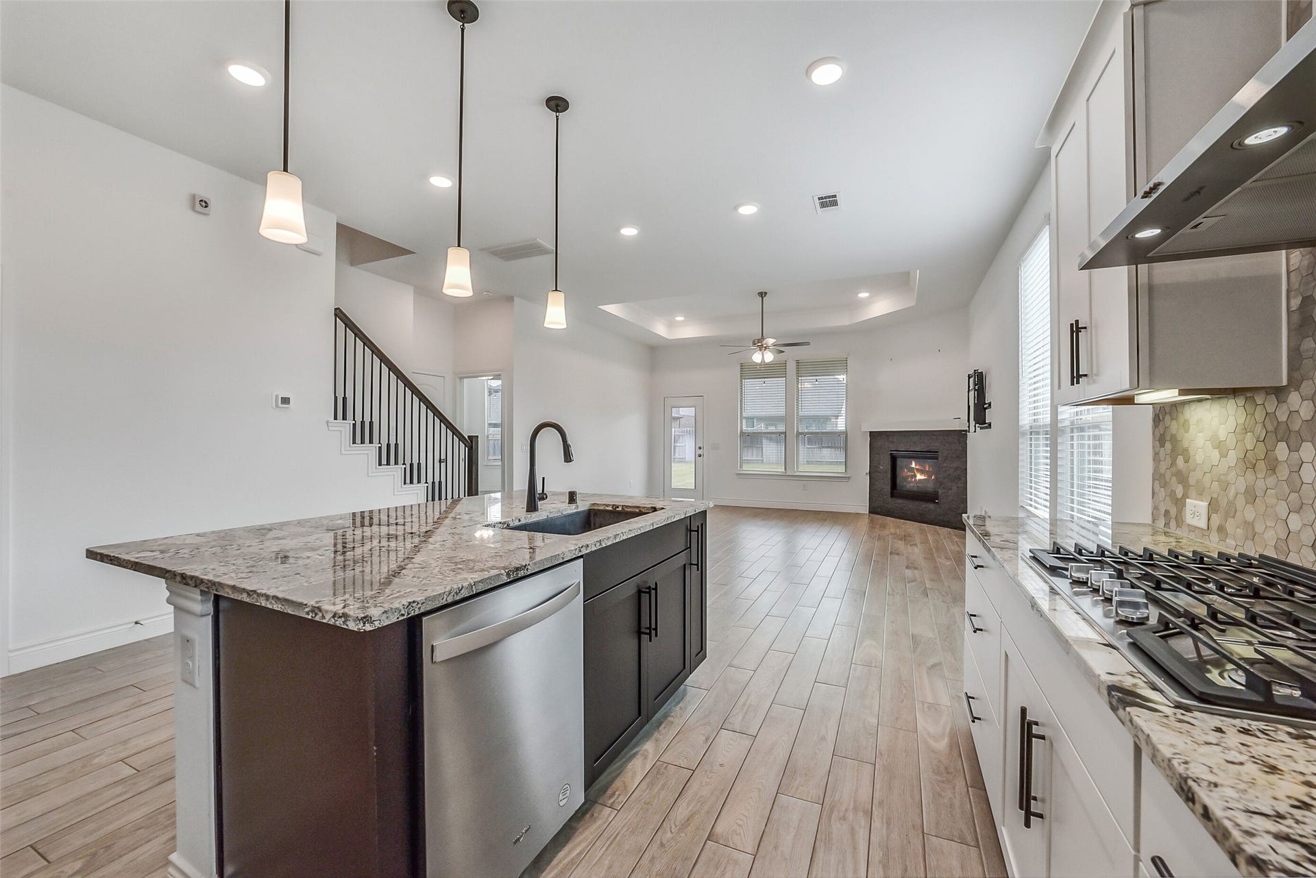 7106 Bur Oak Bend Way, Katy, TX 77493 7106 Bur Oak Bend Way, Katy, TX 77493
