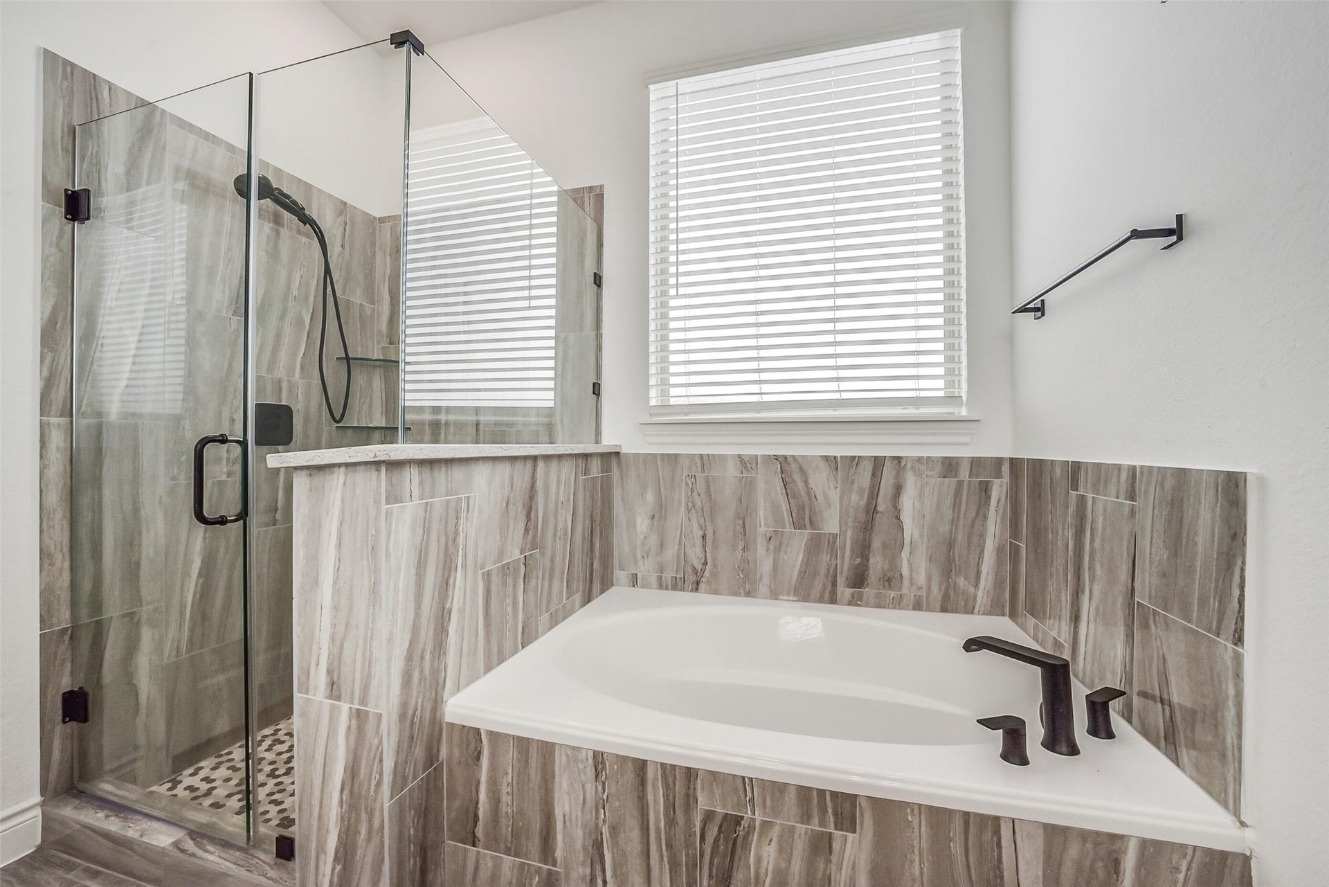 7106 Bur Oak Bend Way, Katy, TX 77493 7106 Bur Oak Bend Way, Katy, TX 77493