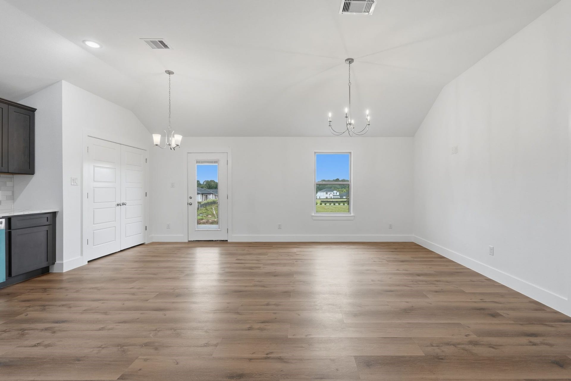 13146 Lake Conroe Bay Road, Willis, TX 77318