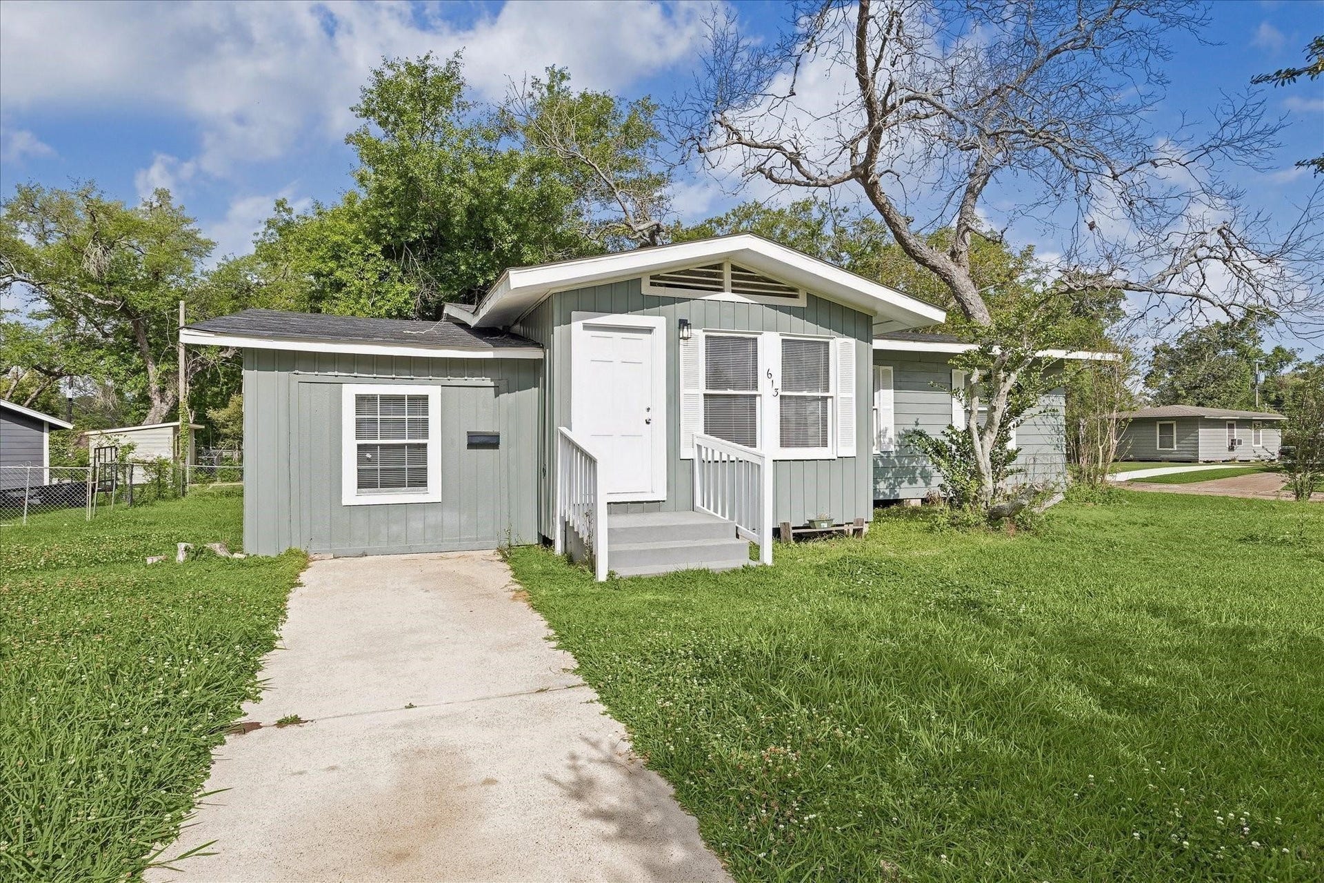 613 Winding Way Street, Lake Jackson, TX 77566 613 Winding Way Street, Lake Jackson, TX 77566