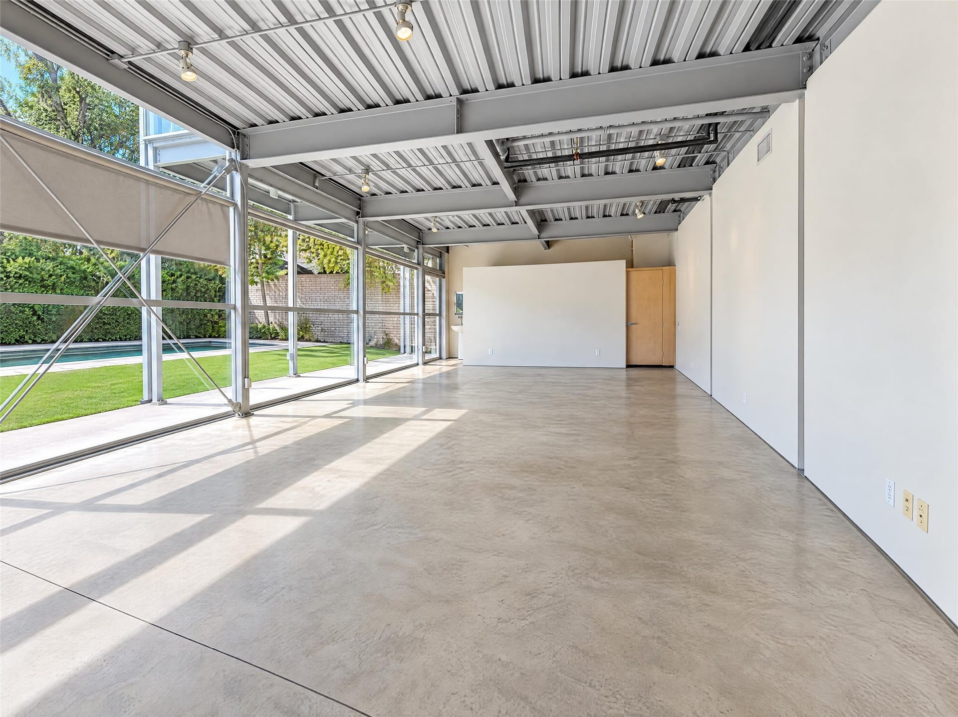 4710 Yoakum Boulevard, Houston, TX 77006