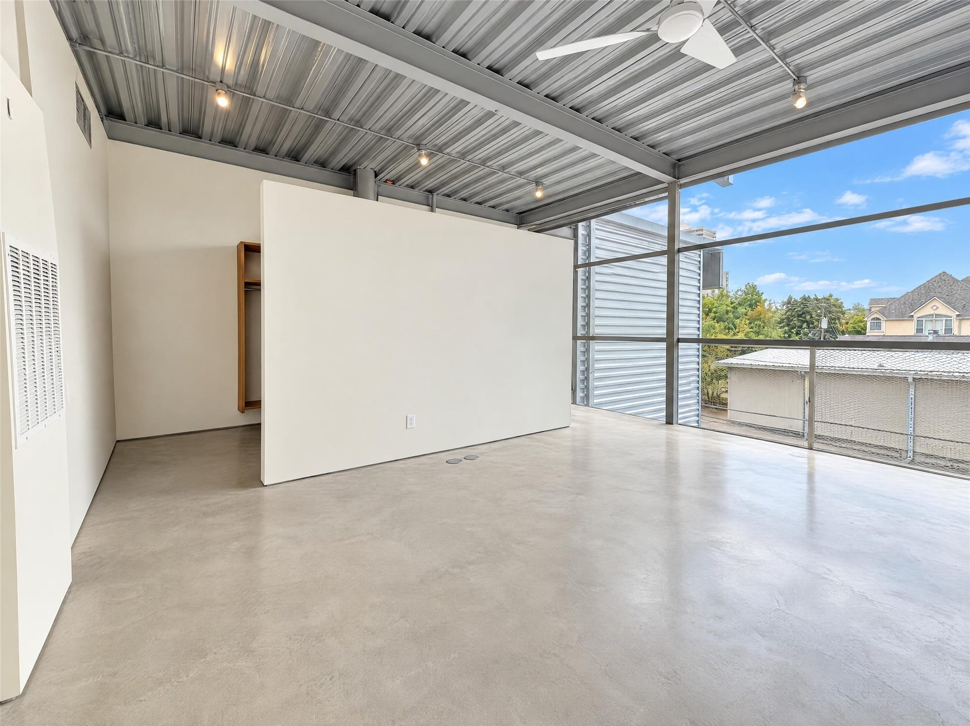 4710 Yoakum Boulevard, Houston, TX 77006