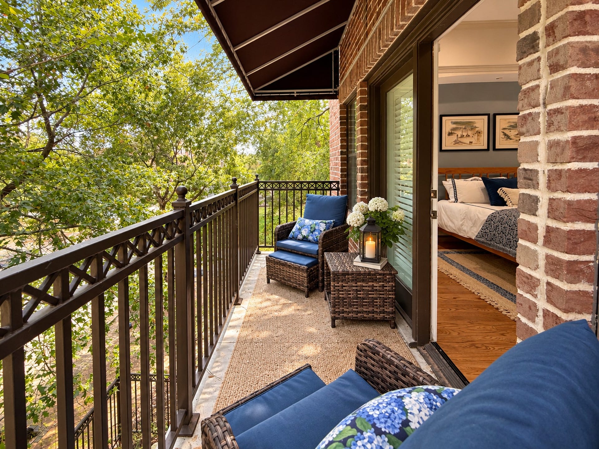 54 Riva Row, The Woodlands, TX 77380 Relax on the balcony and enjoy the view.