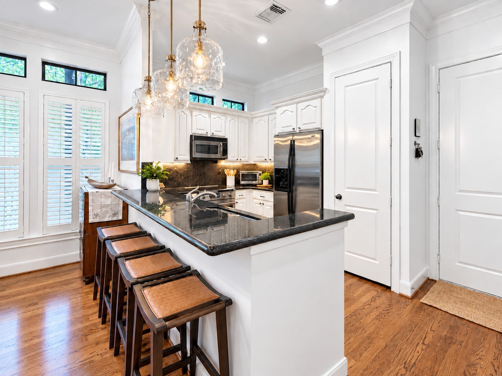 54 Riva Row, The Woodlands, TX 77380 Dine-in seating. The right side door leads to the AIR CONDITIONED garage.