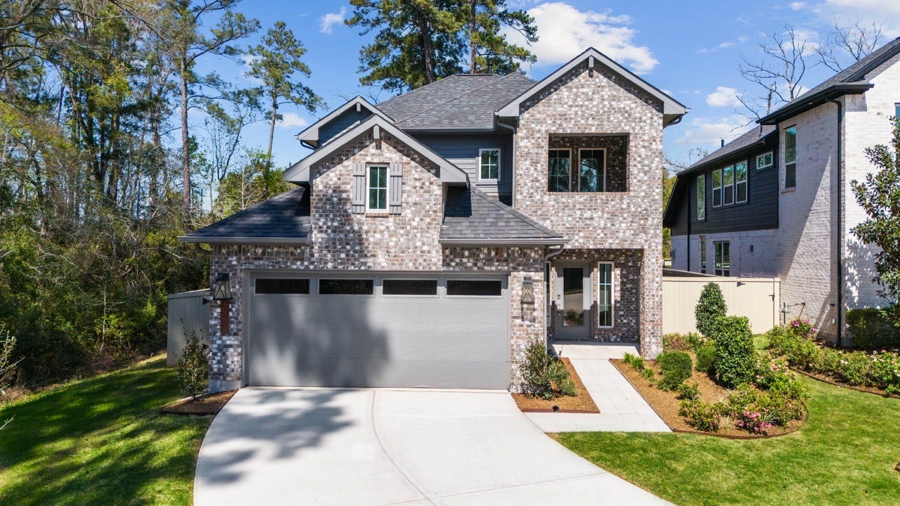 Welcome to 40203 Bay Warbler Way!