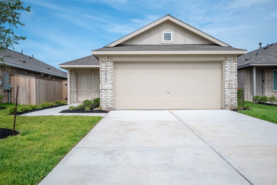 Property photo for 6147 Sunburst Scarlet Street, Katy, TX