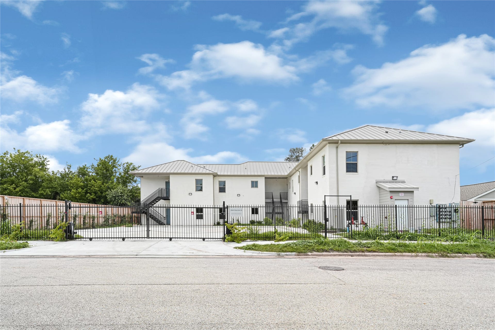 7806 Clearview St, #12, Houston, TX 77033 7806 Clearview St, #12, Houston, TX 77033