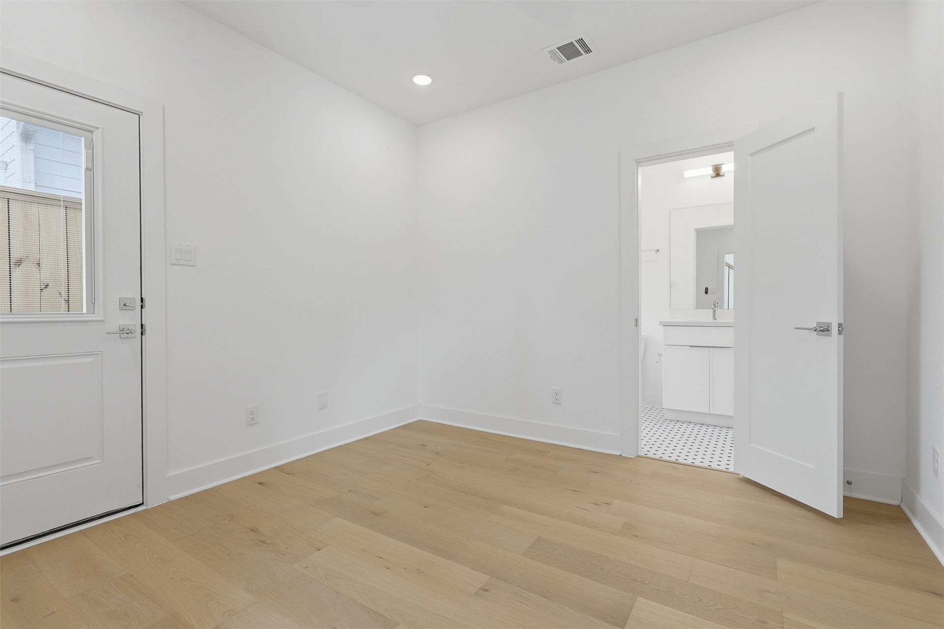904 Kern Street, #C, Houston, TX 77009 Another bedroom has an adjoining bathroom and its own exterior door.