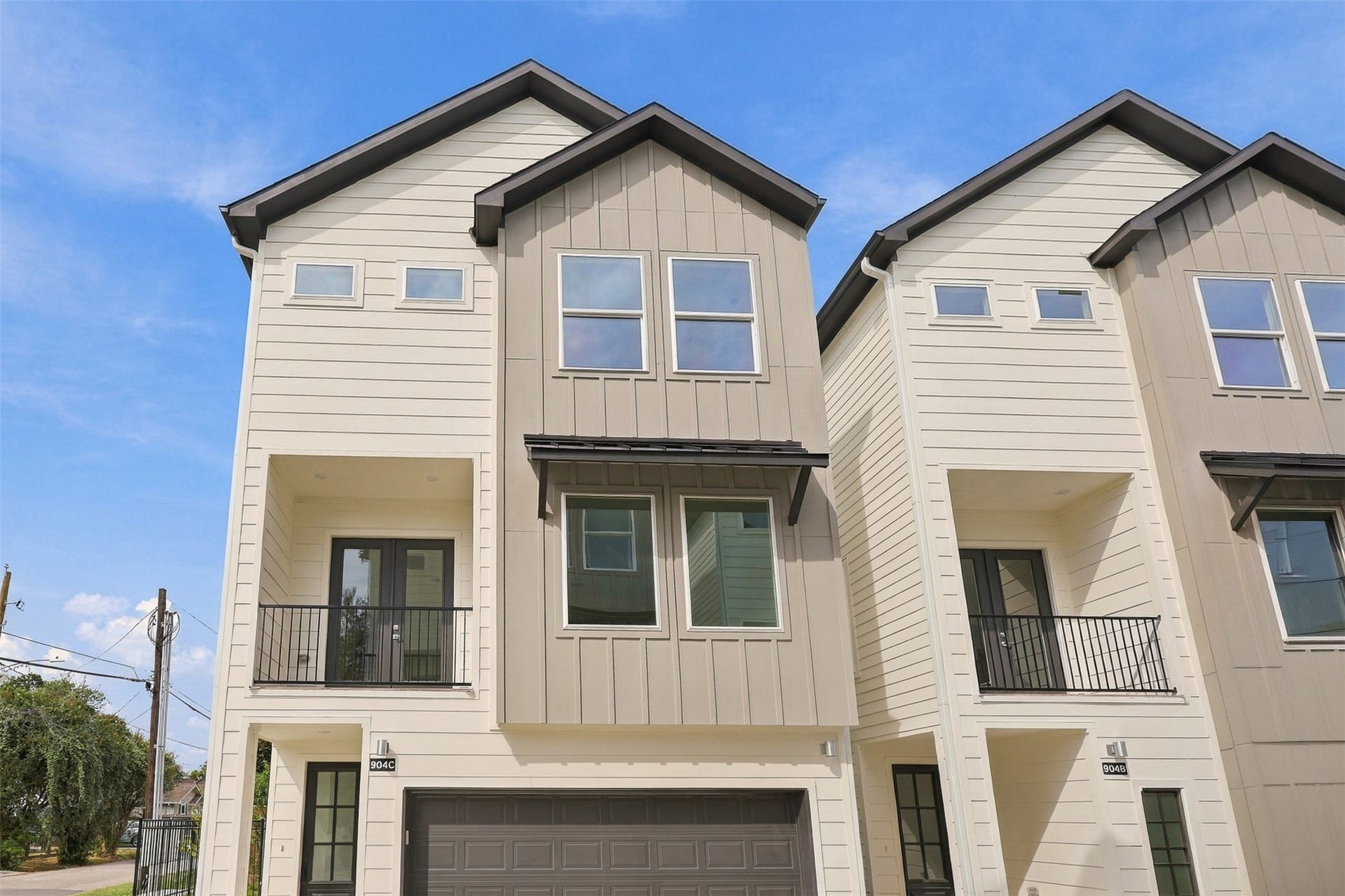 904 Kern Street, #C, Houston, TX 77009 A daytime view offers another look at the home and balcony.