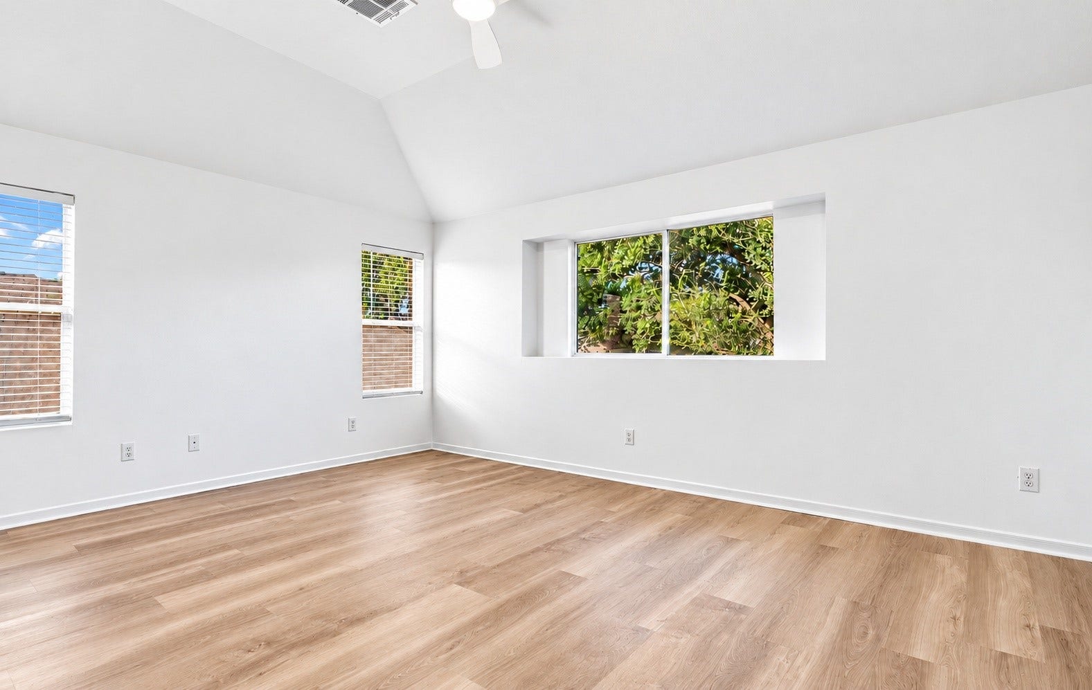 16111 Wisteria Hill Street, Houston, TX 77073 16111 Wisteria Hill Street, Houston, TX 77073