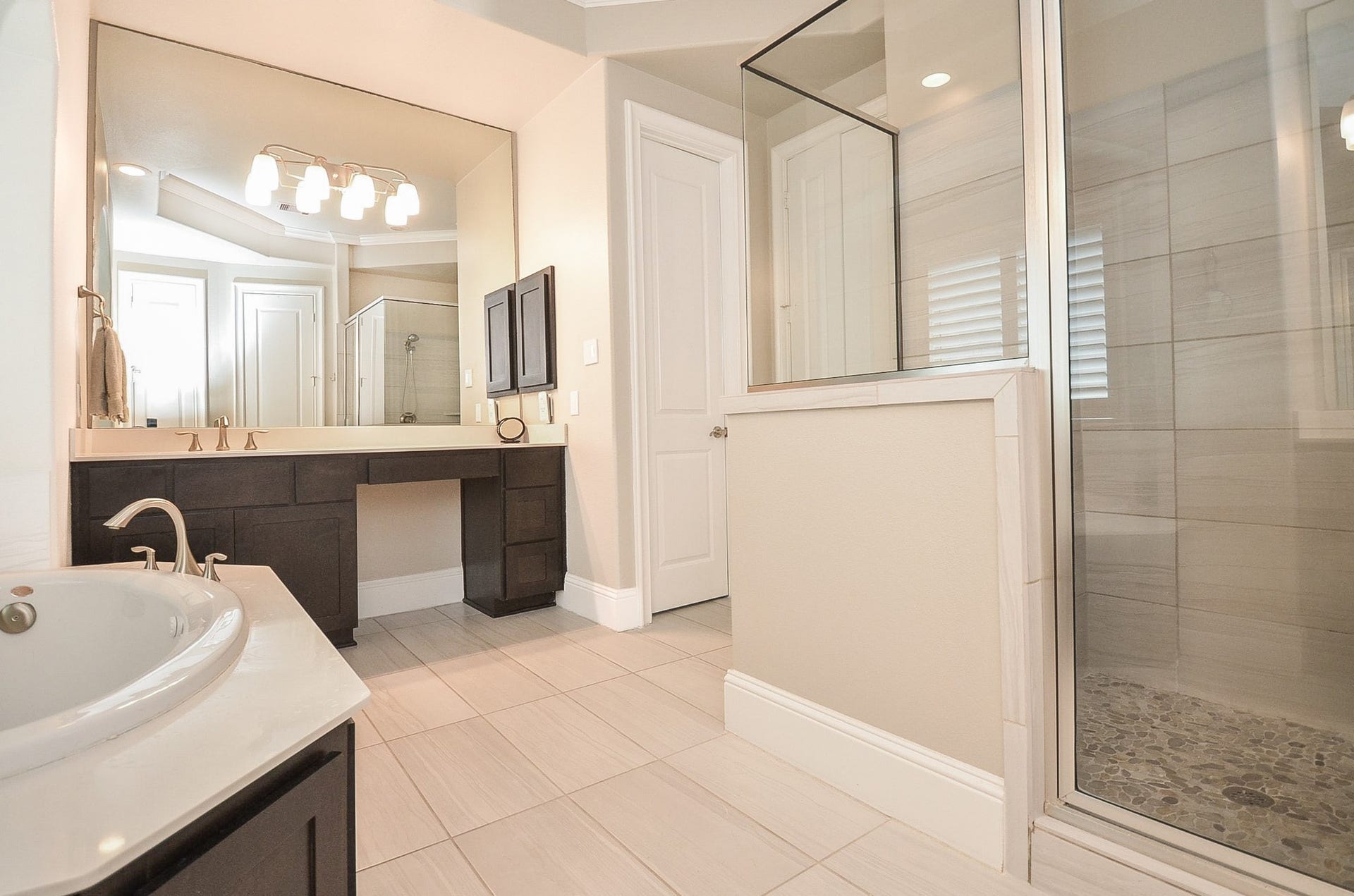 1122 Old Oyster Trail, Sugar Land, TX 77478